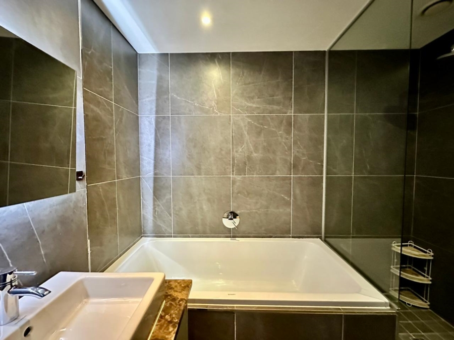 2 Bedroom Property for Sale in De Waterkant Western Cape